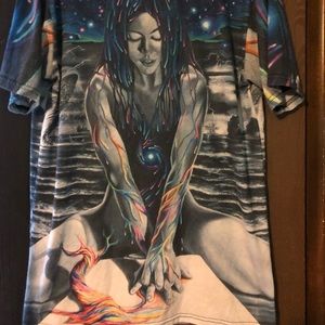 Dela “inspired” men’s medium